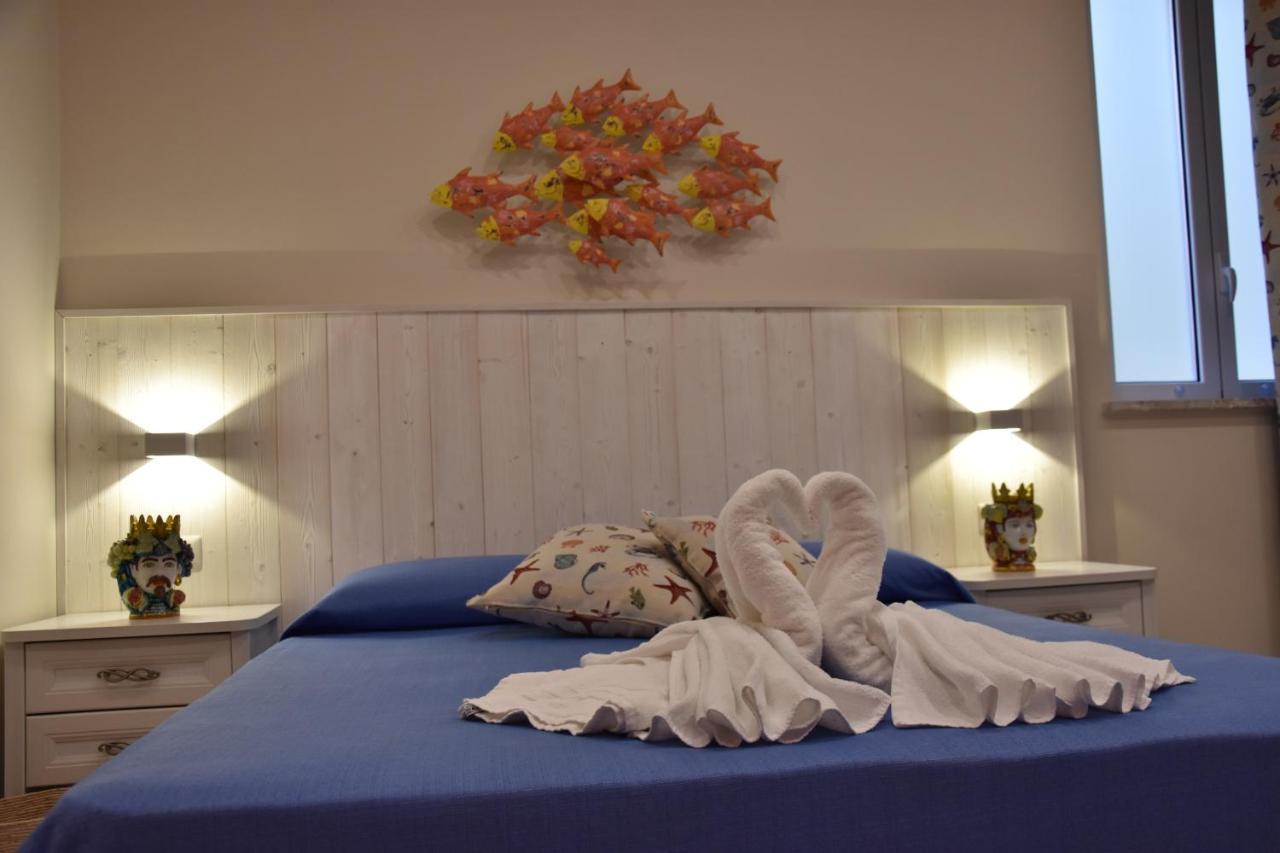 B&B Marina Blu Giardini-Naxos Buitenkant foto