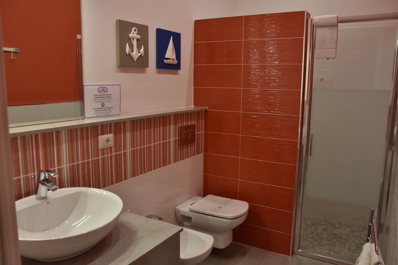B&B Marina Blu Giardini-Naxos Buitenkant foto