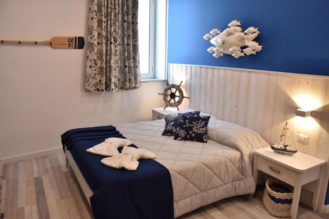 B&B Marina Blu Giardini-Naxos Buitenkant foto